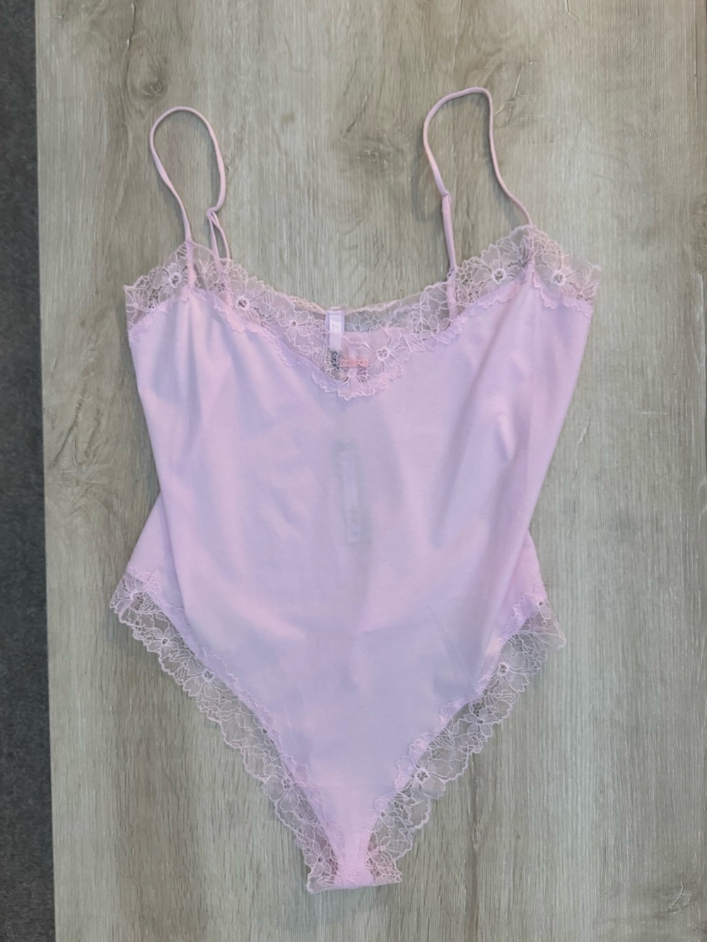Skims Cotton Lace Cami Bodysuit in Cherry Blossom NWT - Picture 2 of 7